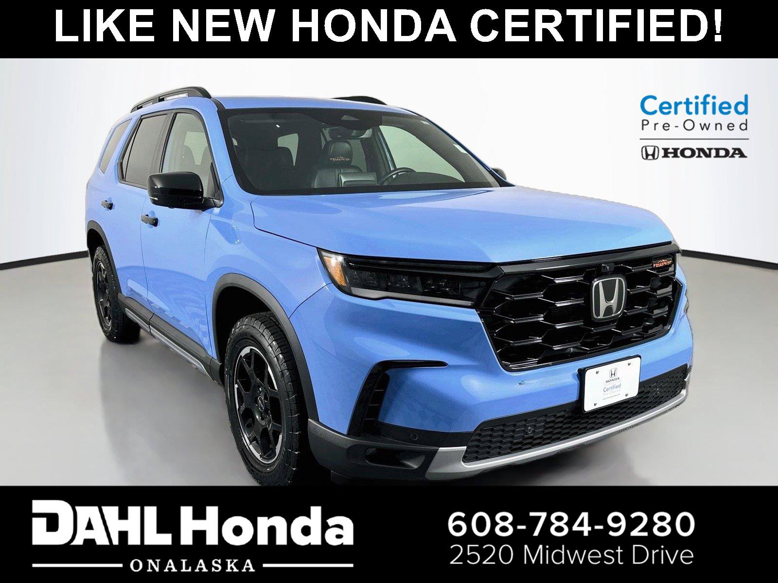 Certified 2025 Honda Pilot TrailSport image 1