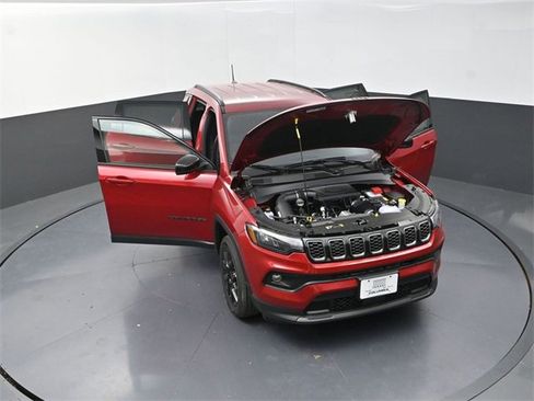 New 2026 Jeep Compass Latitude image 26
