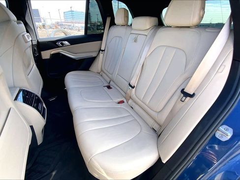 Used 2019 BMW X5 xDrive40i w/ Premium Package 2 image 38