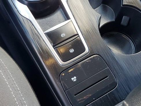 Certified 2020 Ford Escape SE Sport image 28