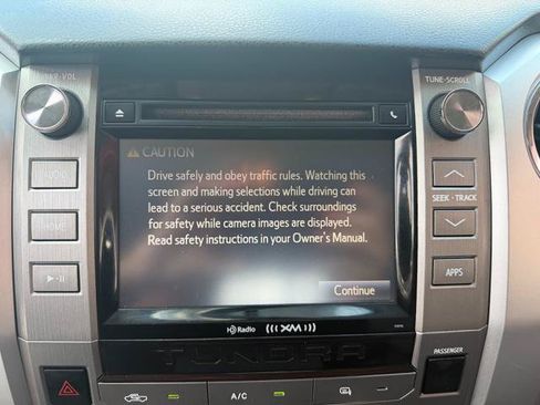 Used 2017 Toyota Tundra SR5 AWD/4WD image 12