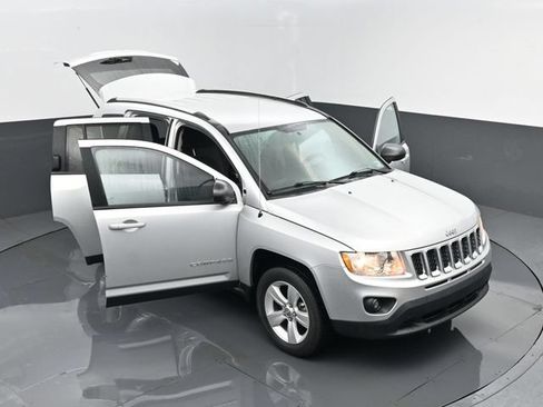 Used 2011 Jeep Compass 4WD image 29