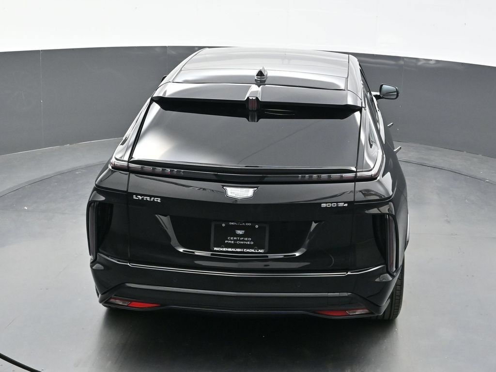 Certified 2025 Cadillac Lyriq Luxury AWD/4WD image 34