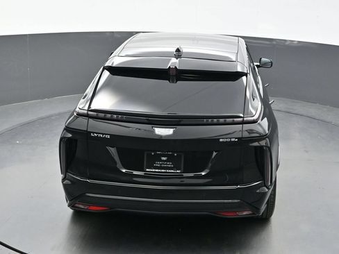 Certified 2025 Cadillac Lyriq Luxury AWD/4WD image 34