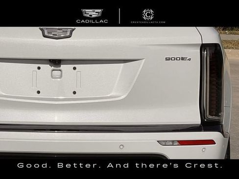 Certified 2026 Cadillac Vistiq Sport w/ LPO, Floor Liner Package AWD/4WD image 7
