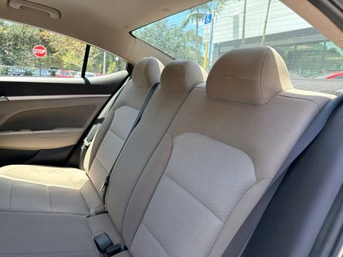 Used 2019 Hyundai Elantra SEL FWD image 16