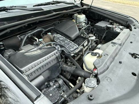 Used 2010 Toyota 4Runner SR5 image 25