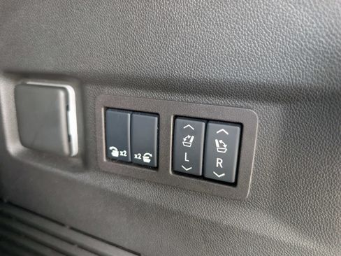 Certified 2024 GMC Yukon Denali Ultimate AWD/4WD image 14