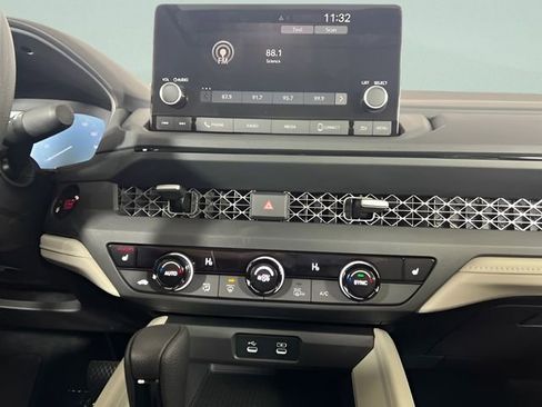 New 2025 Honda Accord SE image 18