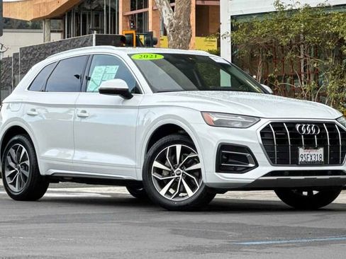 Used 2021 Audi Q5 2.0T Premium w/ Convenience Package image 2