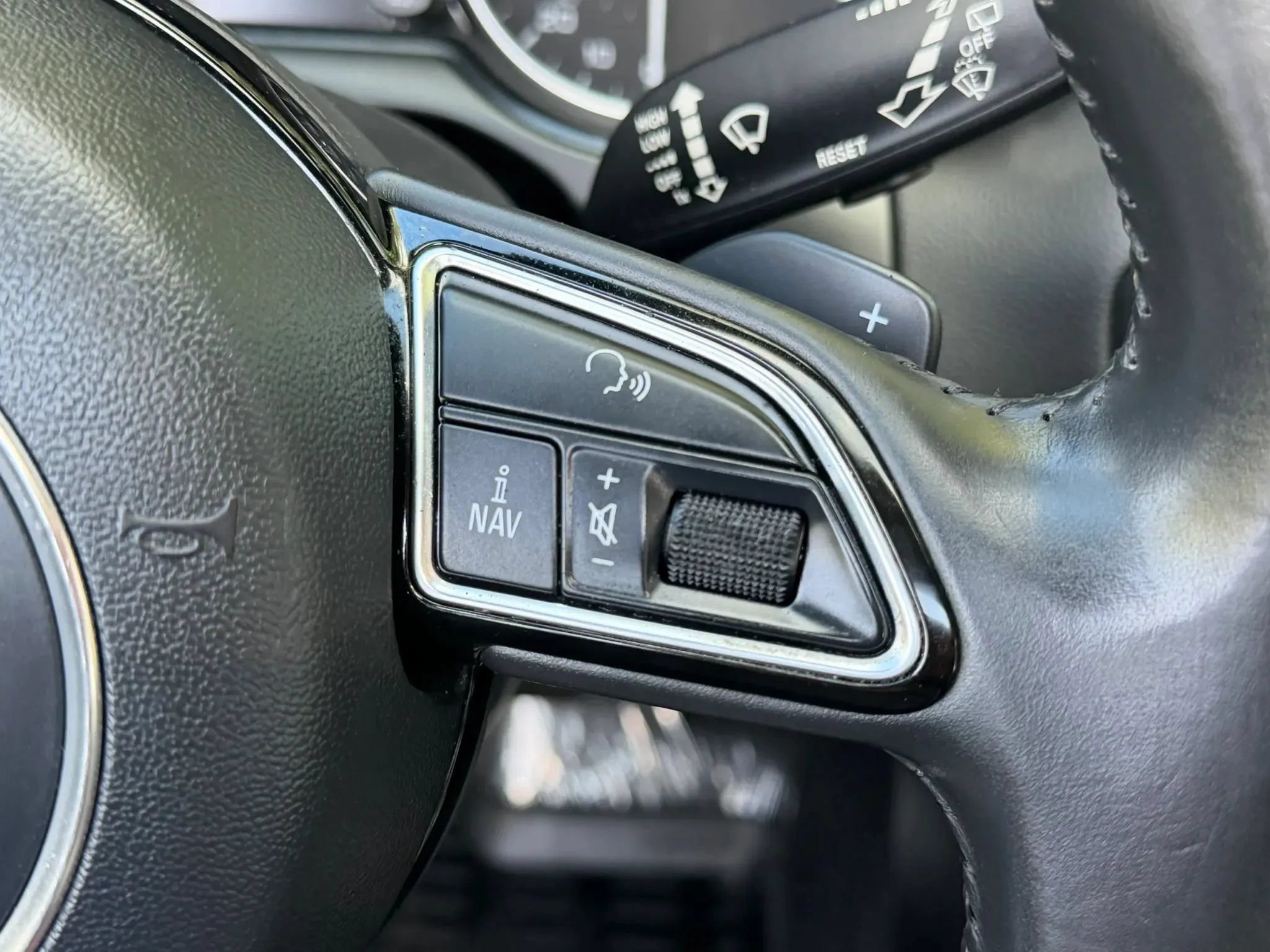 Used 2013 Audi Q5 2.0T Prestige AWD/4WD image 30