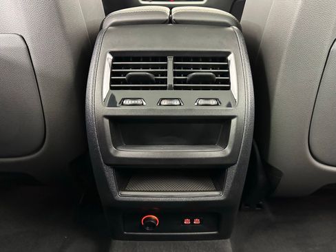 Used 2024 BMW X5 xDrive40i w/ Parking Assistance Package image 31