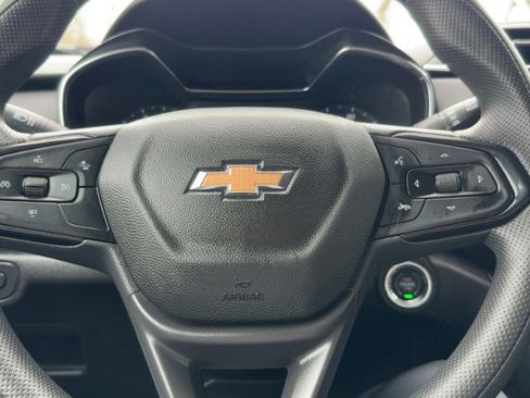 Used 2022 Chevrolet TrailBlazer LT w/ Convenience Package image 19