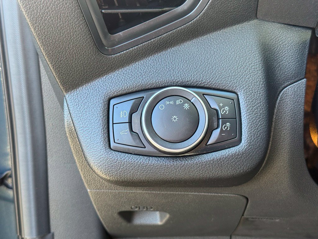 Used 2019 Ford Escape SEL AWD/4WD image 16