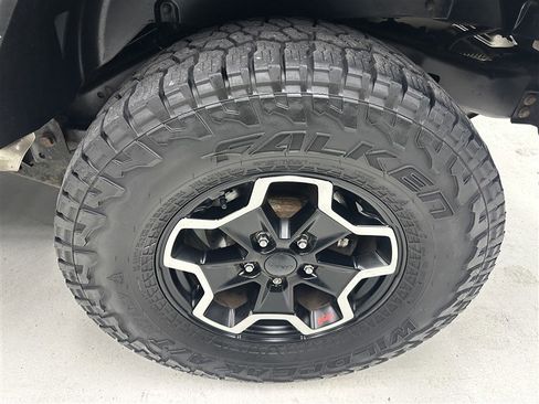 Used 2017 Jeep Wrangler Unlimited Sport w/ Quick Order Package 23S image 16