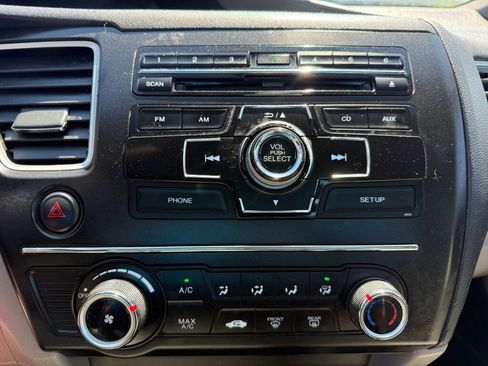 Used 2014 Honda Civic LX image 17