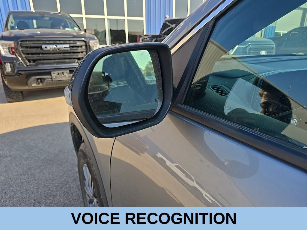 Used 2026 Chevrolet Traverse LT AWD/4WD image 10