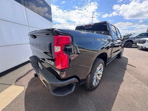 Used 2023 Chevrolet Silverado 1500 High Country w/ Technology Package AWD/4WD image 7