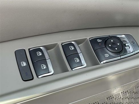 New 2026 Kia Carnival EX image 25