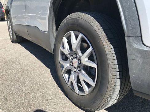 Used 2020 GMC Acadia SLT w/ Trailering Package AWD/4WD image 13