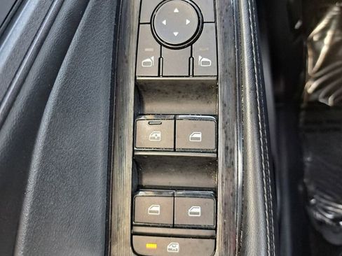 Used 2024 Nissan Rogue SV w/ SV Premium Package image 16