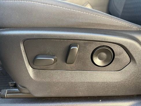 Used 2023 Chevrolet Silverado 1500 RST image 25