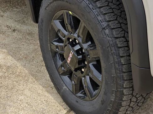 New 2026 GMC Sierra 2500 AT4 image 10