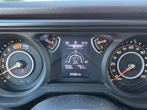 Used 2024 Jeep Wrangler Willys image 12