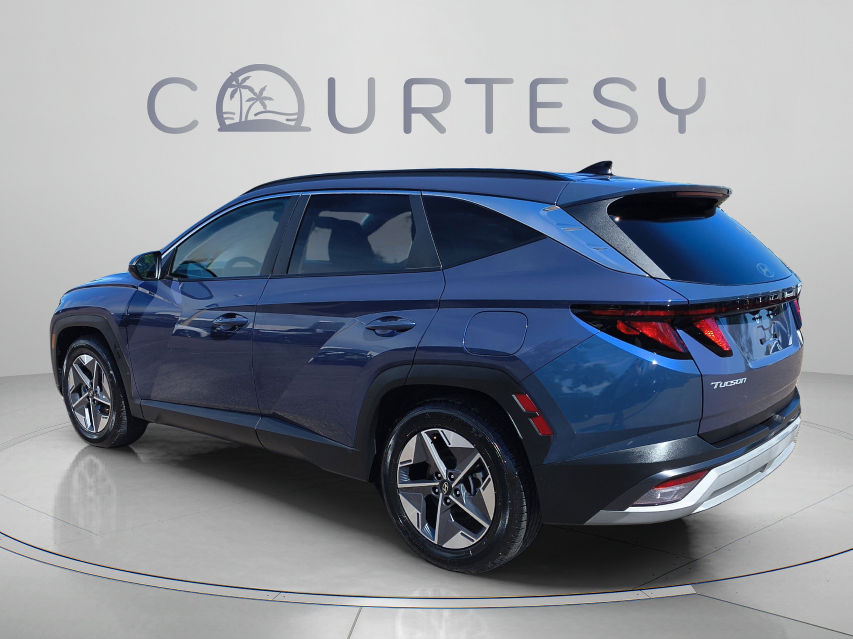 Certified 2025 Hyundai Tucson SEL FWD image 3