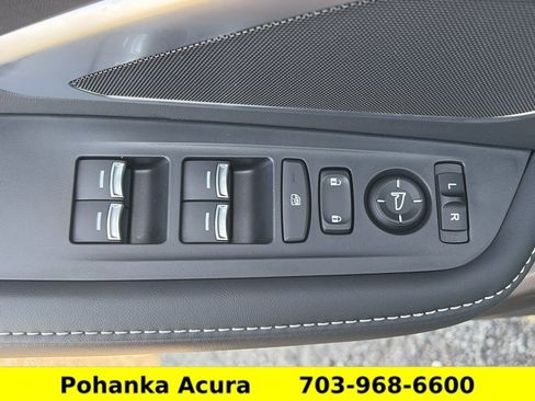 Used 2025 Acura RDX SH-AWD image 23