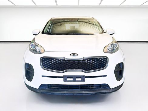 Used 2019 Kia Sportage LX FWD image 2
