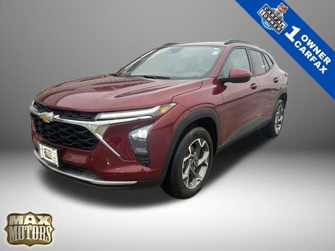 Used 2025 Chevrolet Trax LT w/ LT Convenience Package image 1