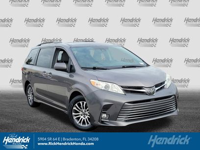 Used 2019 Toyota Sienna XLE