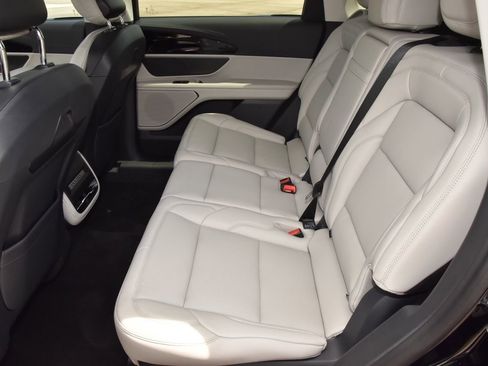 New 2026 Lincoln Nautilus Premier AWD/4WD image 14