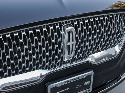 Used 2022 Lincoln Aviator Reserve w/ Elements Package Plus RWD image 17