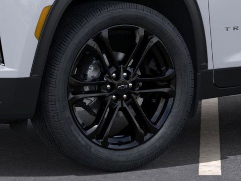 New 2026 Chevrolet Traverse LT w/ Driver Confidence Package image 9