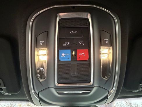 New 2025 Jeep Grand Cherokee L Laredo image 25