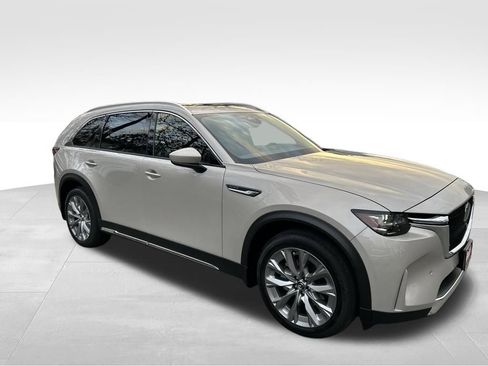 Used 2025 MAZDA CX-90 3.3 Turbo w/ Premium Plus Pkg image 9