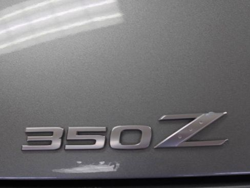 Used 2004 Nissan 350Z Touring RWD image 34
