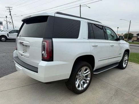 Used 2017 GMC Yukon SLT w/ Premium Edition AWD/4WD image 10