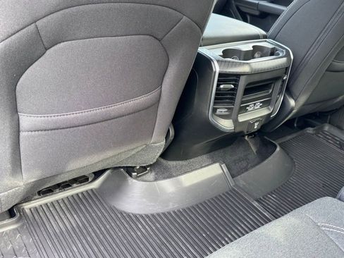 Used 2025 RAM 1500 Big Horn AWD/4WD image 8