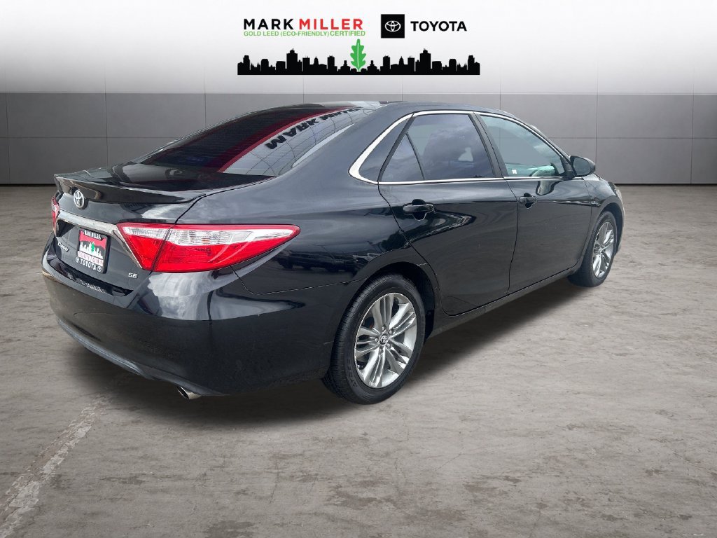 Used 2017 Toyota Camry SE FWD image 6