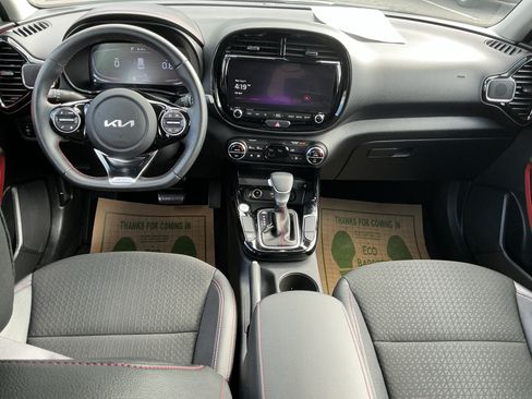 Certified 2025 Kia Soul GT-Line FWD image 11