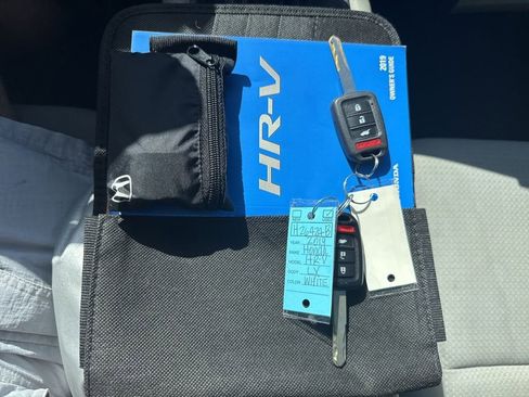 Used 2019 Honda HR-V LX image 19
