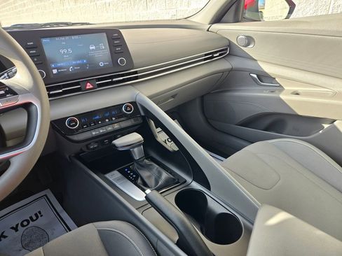 Used 2023 Hyundai Elantra SEL w/ Cargo Package FWD image 23