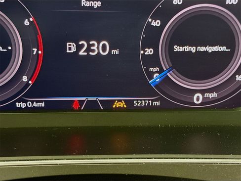 Used 2020 Volkswagen Tiguan SEL image 12