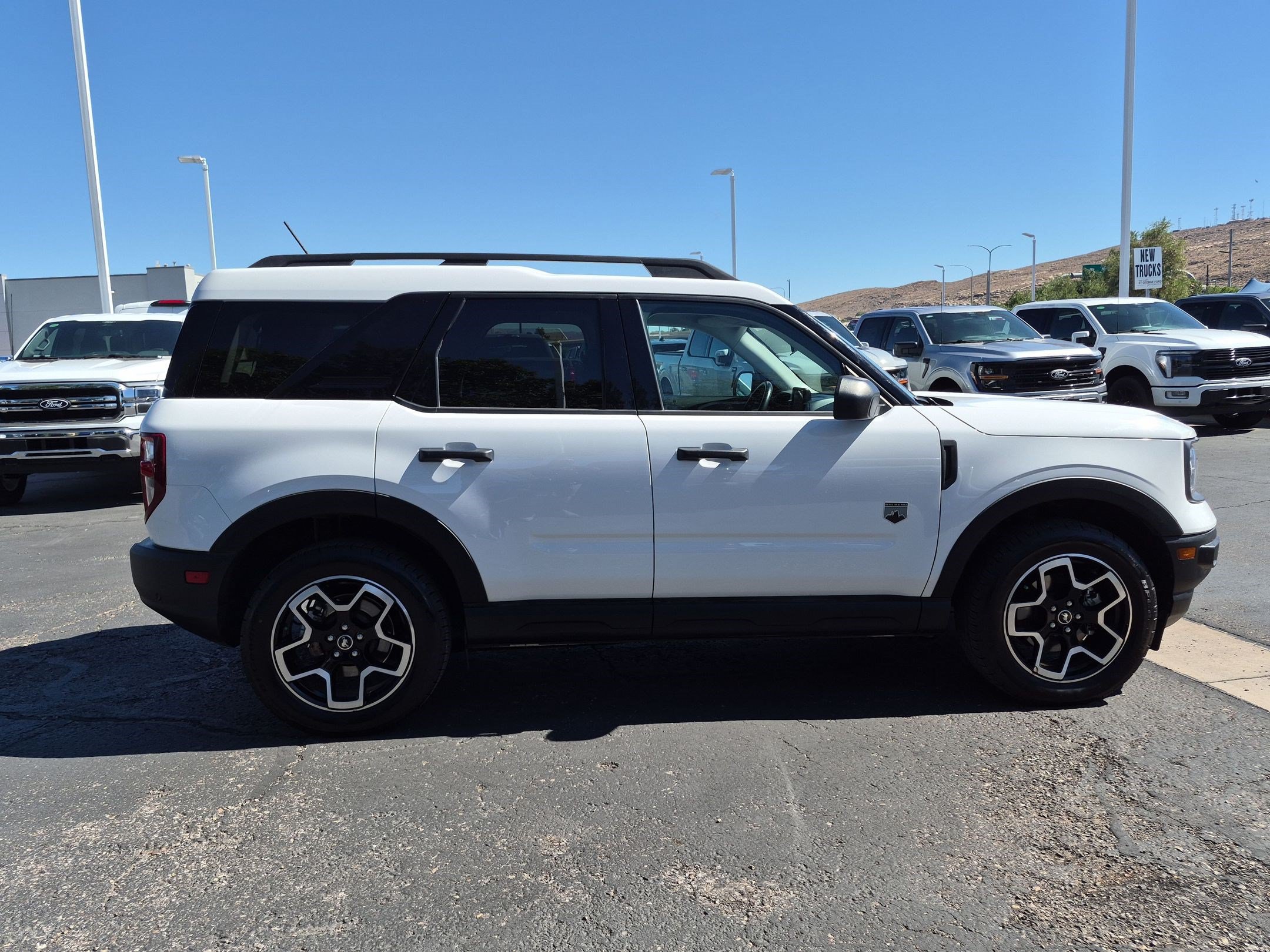 Used 2023 Ford Bronco Sport Big Bend w/ Convenience Package AWD/4WD image 2