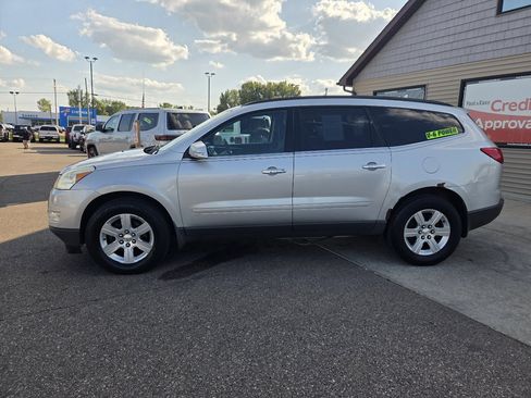 Used 2011 Chevrolet Traverse LT w/ Personal Connectivity Package image 8