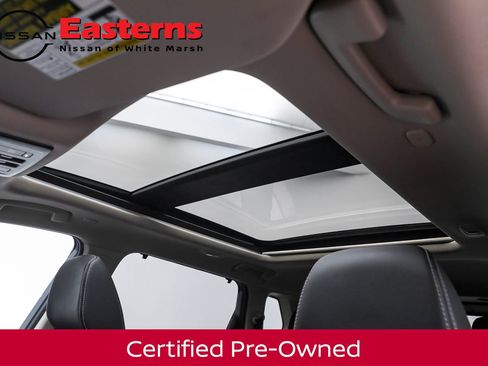 Used 2023 Nissan Rogue SL w/ SL Premium Package image 43