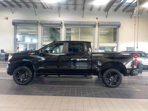 Used 2022 Chevrolet Silverado 1500 LT Trail Boss w/ Convenience Package II image 4